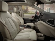 Chrysler-Pacifica_2017_1280x960_wallpaper_20
