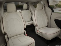 Chrysler-Pacifica_2017_1280x960_wallpaper_21