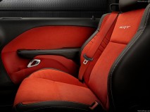 Dodge-Challenger_SRT_Hellcat_2015_1280x960_wallpaper_0e