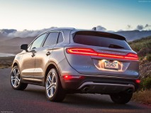Lincoln-MKC_2015_1280x960_wallpaper_19